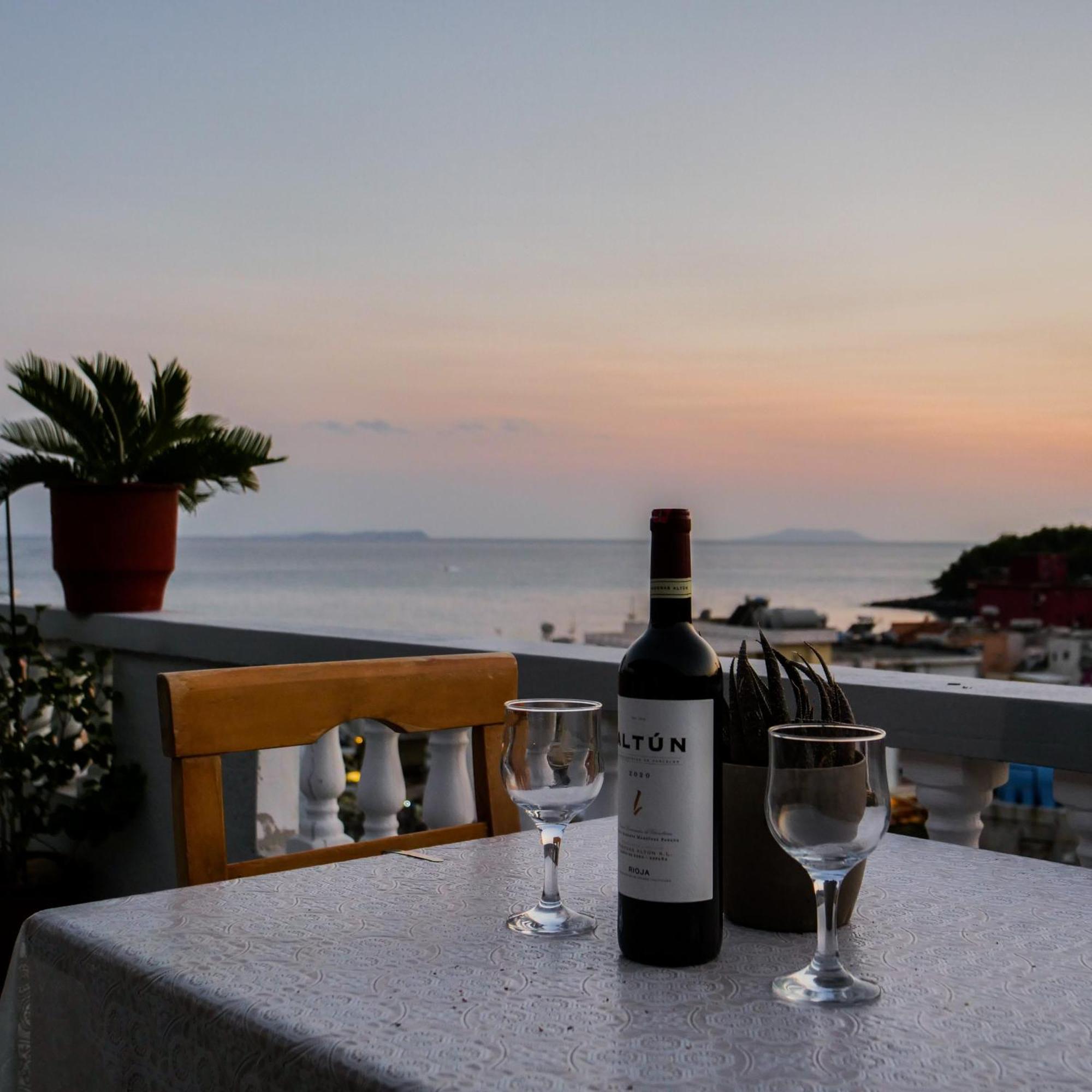 Sea Breeze Apartment Himare
